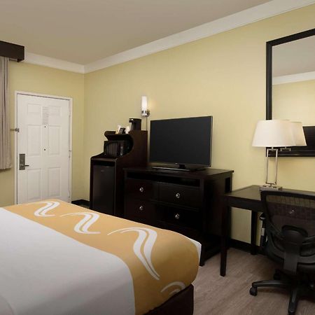 Quality Inn & Suites Gallup I-40 Exit 20 Kültér fotó