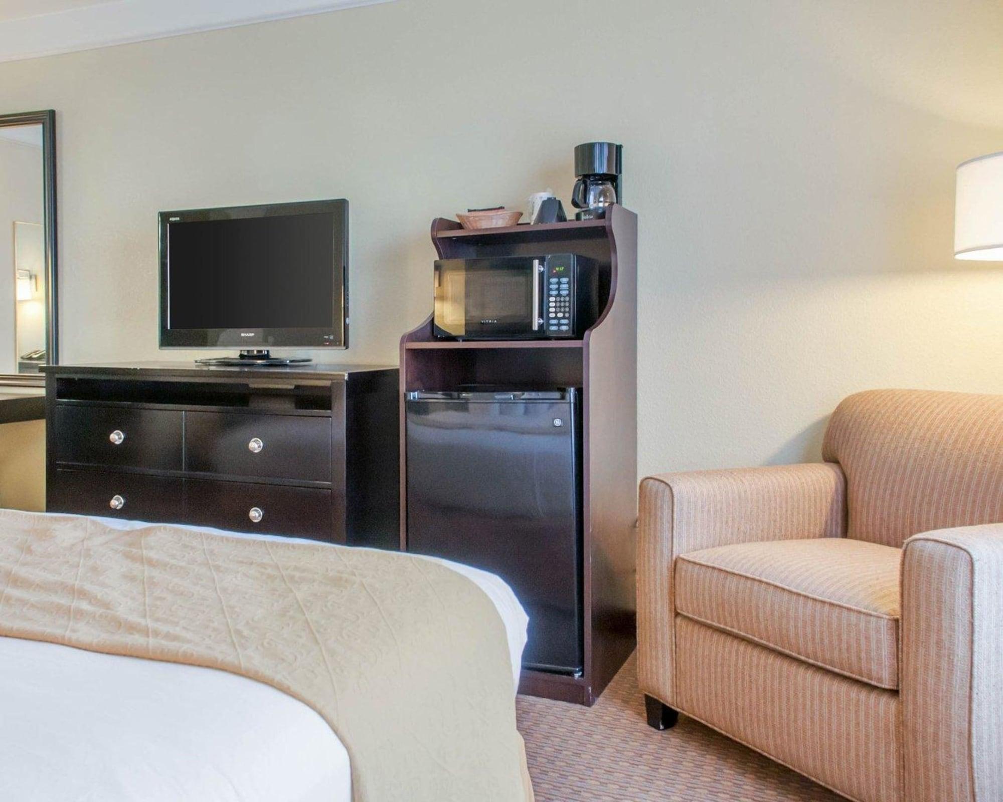Quality Inn & Suites Gallup I-40 Exit 20 Kültér fotó