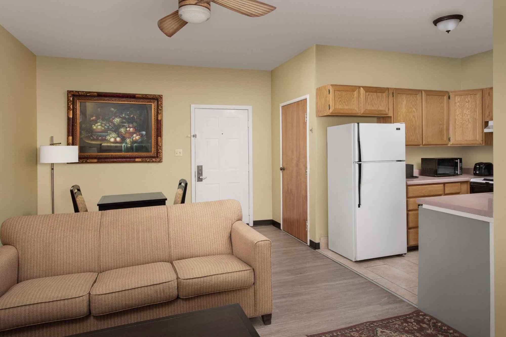 Quality Inn & Suites Gallup I-40 Exit 20 Kültér fotó