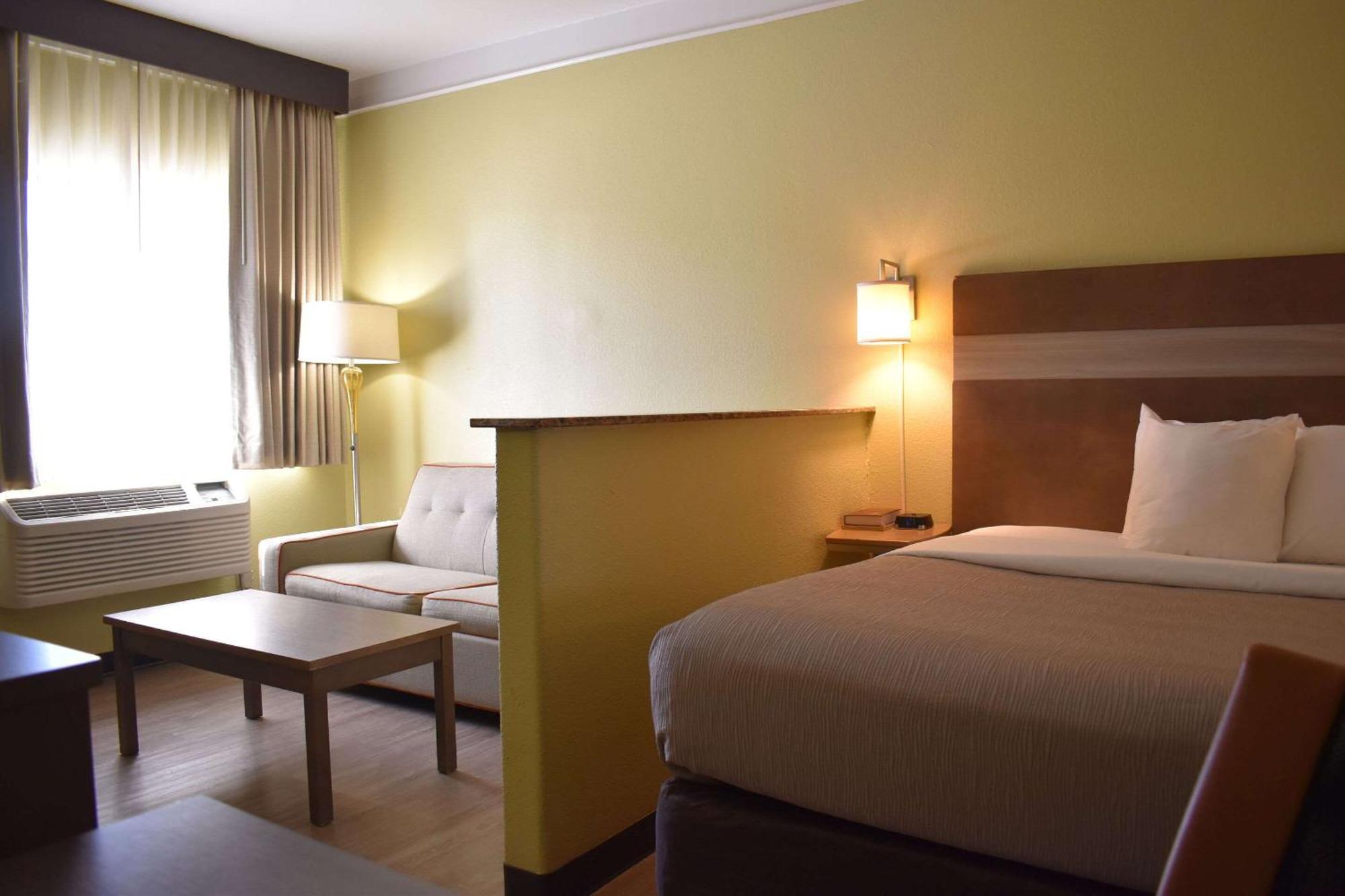 Quality Inn & Suites Gallup I-40 Exit 20 Kültér fotó