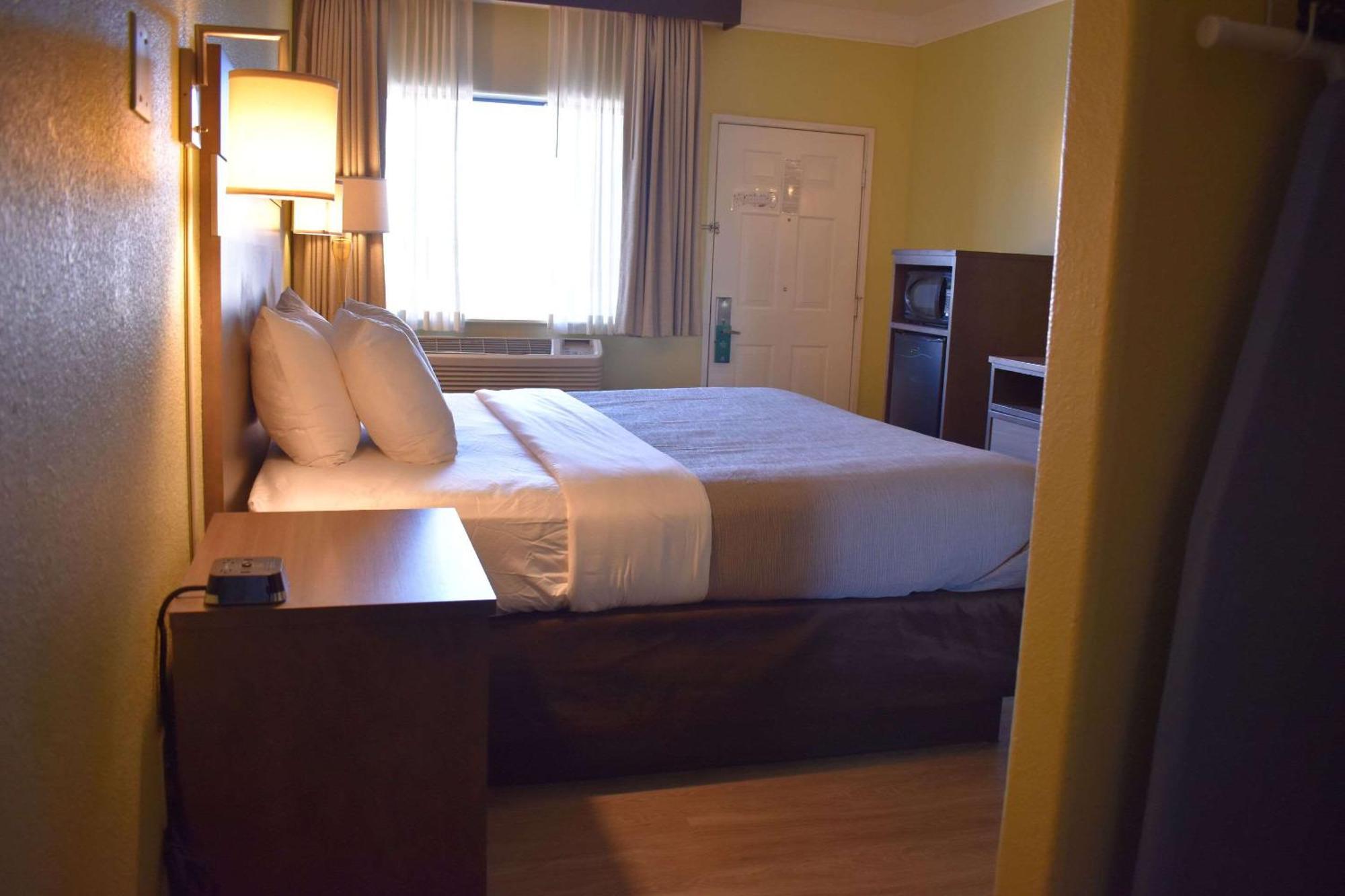 Quality Inn & Suites Gallup I-40 Exit 20 Kültér fotó