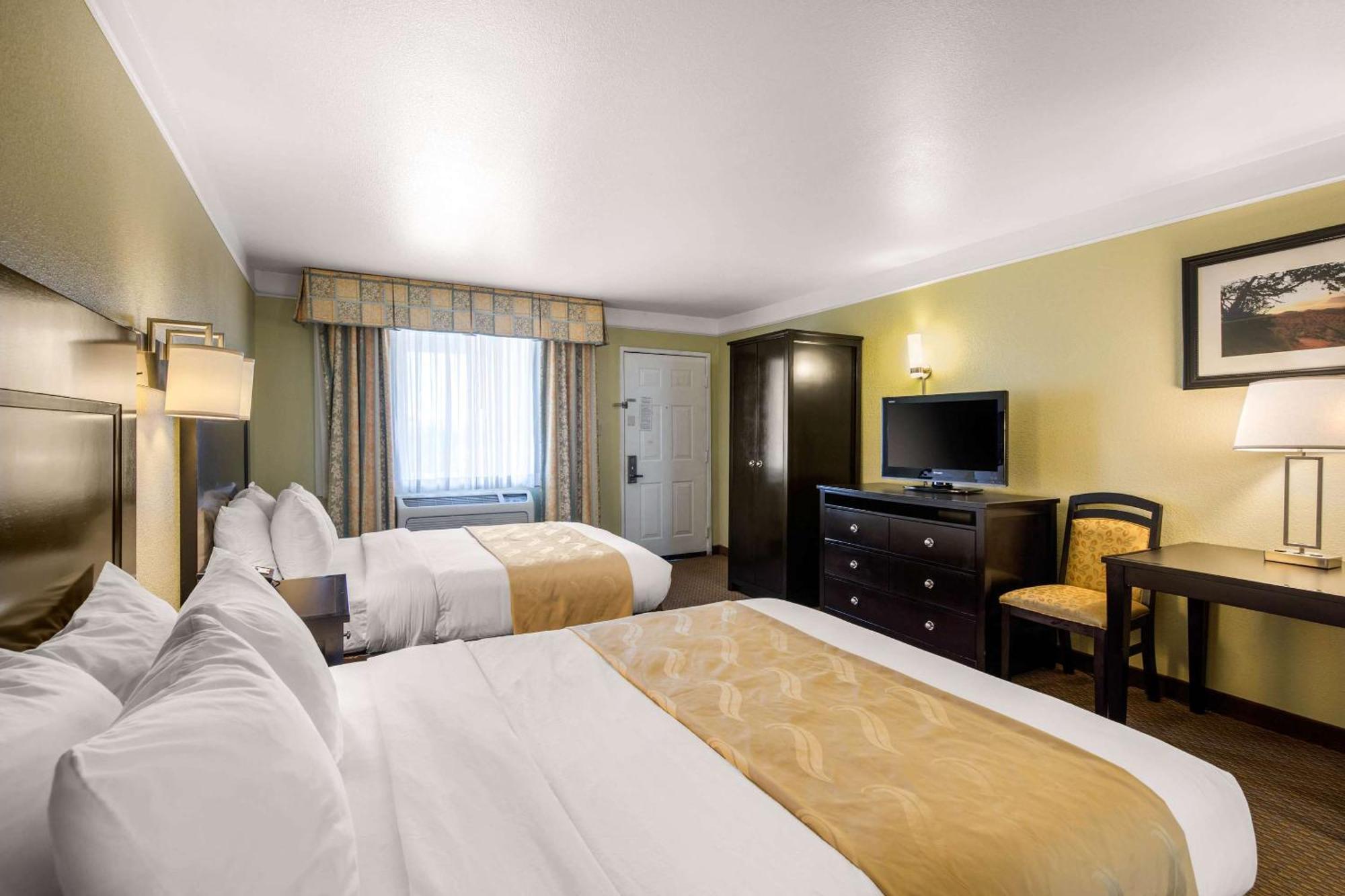 Quality Inn & Suites Gallup I-40 Exit 20 Kültér fotó